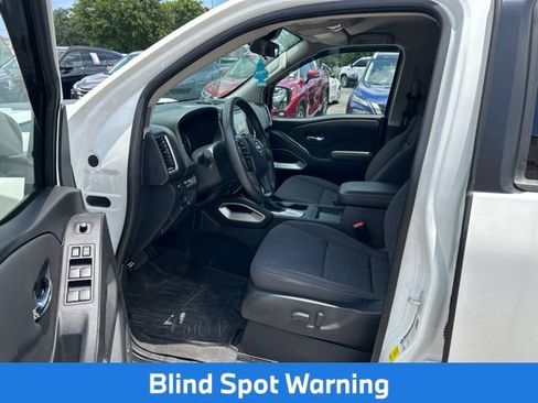 Used 2024 Nissan Frontier SV w/ Hardbody Edition AWD/4WD image 18