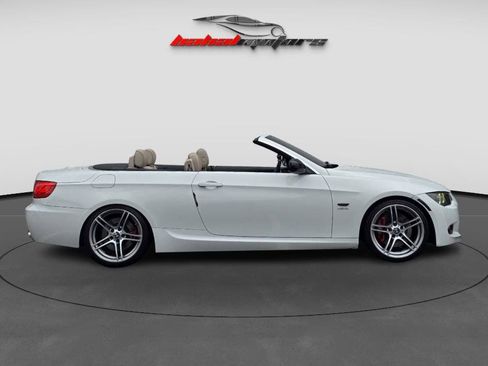 Used 2011 BMW 335is Convertible image 4