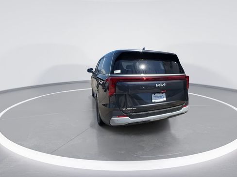 New 2026 Kia Carnival FWD image 6