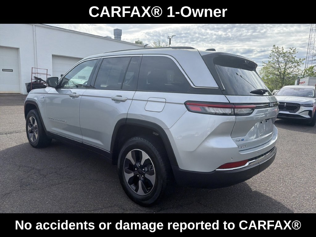 Used 2022 Jeep Grand Cherokee Limited 4xe w/ Luxury Tech Group II AWD/4WD image 3