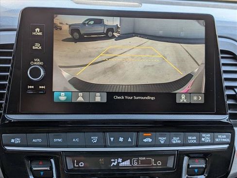 Used 2025 Honda Odyssey EX-L image 13