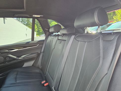 Used 2018 BMW X5 xDrive40e w/ Driving Assistance Package AWD/4WD image 19