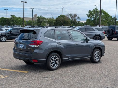 Used 2024 Subaru Forester Premium AWD/4WD image 7