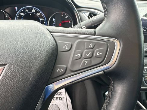 Used 2024 Chevrolet Malibu LT image 25