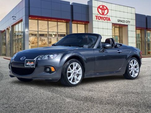 Used 2014 MAZDA MX-5 Miata Grand Touring w/ Premium Package RWD image 2
