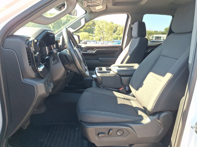 Used 2023 Chevrolet Silverado 1500 LT AWD/4WD image 2