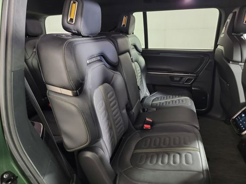 Used 2024 Rivian R1S Adventure AWD/4WD image 23