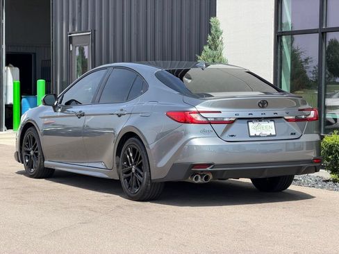 Used 2026 Toyota Camry SE FWD image 3