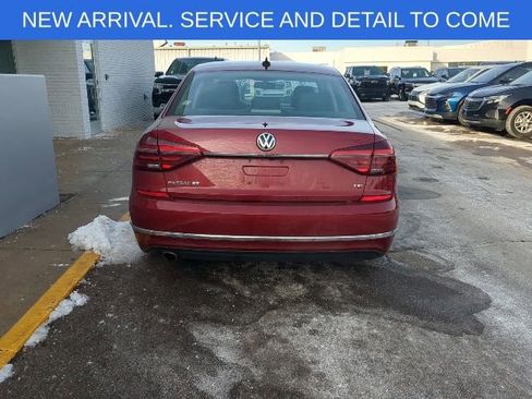 Used 2017 Volkswagen Passat 1.8T SE image 11