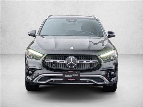 Certified 2025 Mercedes-Benz GLA 250 4MATIC image 2