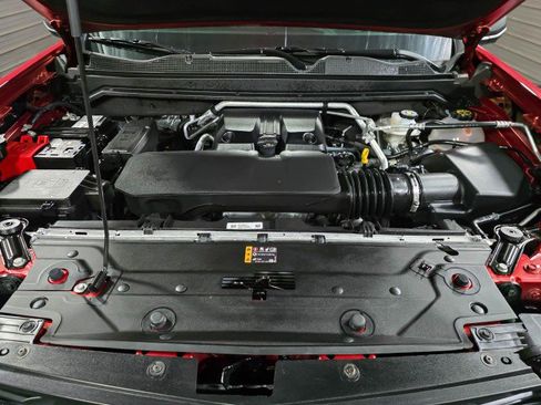 Used 2025 Chevrolet Colorado LT w/ LT Convenience Package image 37