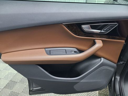 Used 2019 Audi Q7 3.0T Premium w/ Convenience Package image 37