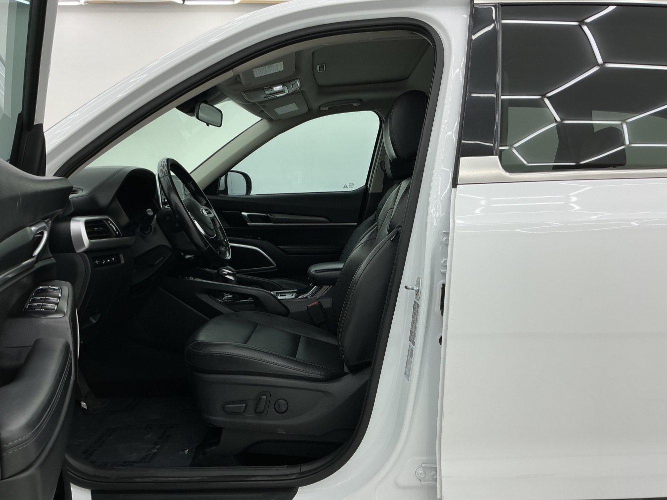 Used 2020 Kia Telluride S AWD/4WD image 14