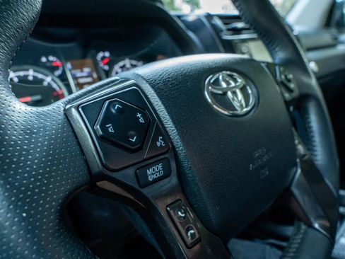 Used 2020 Toyota 4Runner TRD Off-Road AWD/4WD image 26