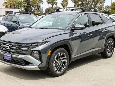 New 2026 Hyundai Tucson SEL Plus FWD image 3