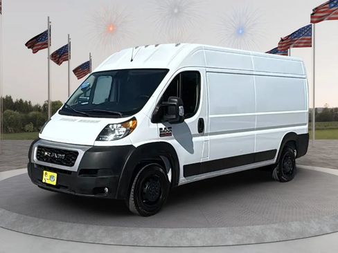 Used 2021 RAM ProMaster 2500 w/ Convenience Group FWD image 3
