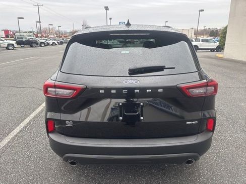 Used 2025 Ford Escape ST-Line image 4