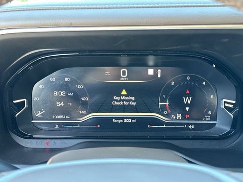 Used 2022 GMC Yukon XL Denali w/ Denali Premium Package AWD/4WD image 13