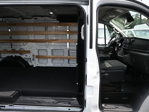 Used 2025 Ford Transit 250 Low Roof w/ Exterior Upgrade Package RWD image 20
