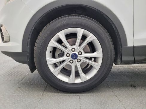 Used 2019 Ford Escape SE FWD image 31