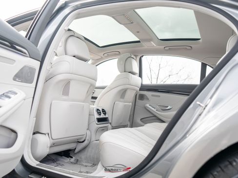 Used 2015 Mercedes-Benz S 550 Sedan image 21