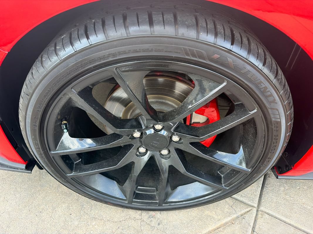 Used 2020 Ford Mustang Premium RWD image 11