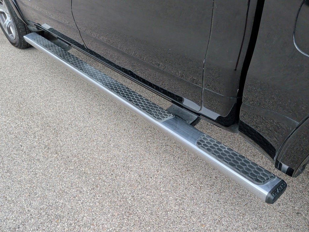 Used 2020 RAM 1500 Laramie RWD image 49