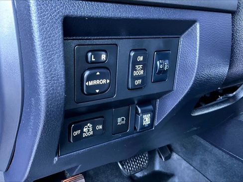 Used 2021 Toyota Tundra SR5 w/ TRD Sport Package AWD/4WD image 32