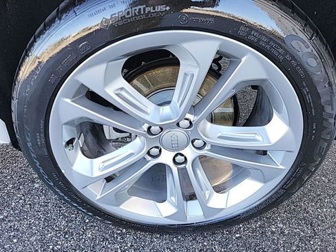 Used 2018 Audi Q3 2.0T Premium w/ Convenience Package image 15