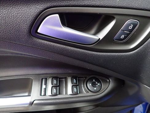 Used 2018 Ford Escape SE w/ SE Sync 3 Package AWD/4WD image 22