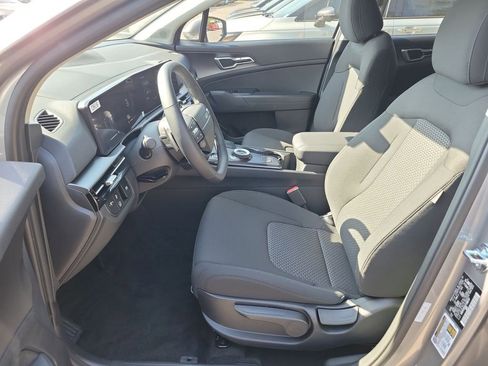 New 2026 Kia Sportage LX FWD image 21
