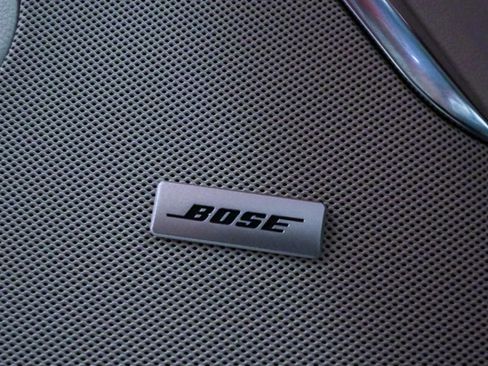 Used 2023 GMC Yukon XL Denali image 16