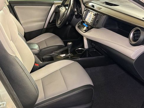 Used 2016 Toyota RAV4 Limited image 10