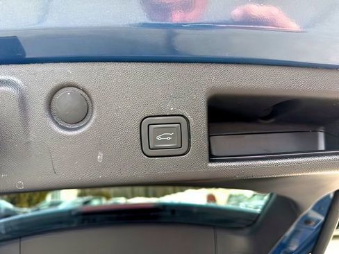 Used 2024 Chevrolet Equinox RS w/ LPO, Floor Liner Package image 23