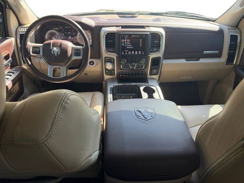 Used 2016 RAM 1500 Laramie w/ Convenience Group image 10