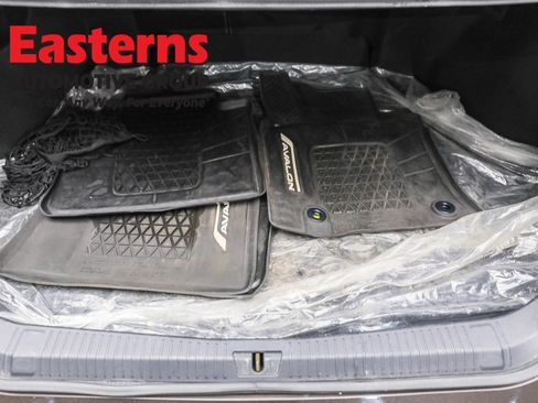 Used 2019 Toyota Avalon Touring w/ Protection Package image 9