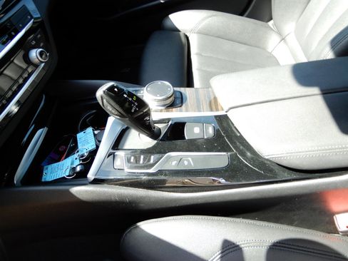 Used 2020 BMW 530i xDrive w/ Convenience Package image 15