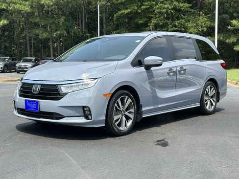 Used 2023 Honda Odyssey Touring image 6