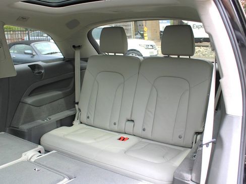 Used 2015 Audi Q7 3.0T Premium Plus w/ Premium Plus Package AWD/4WD image 35