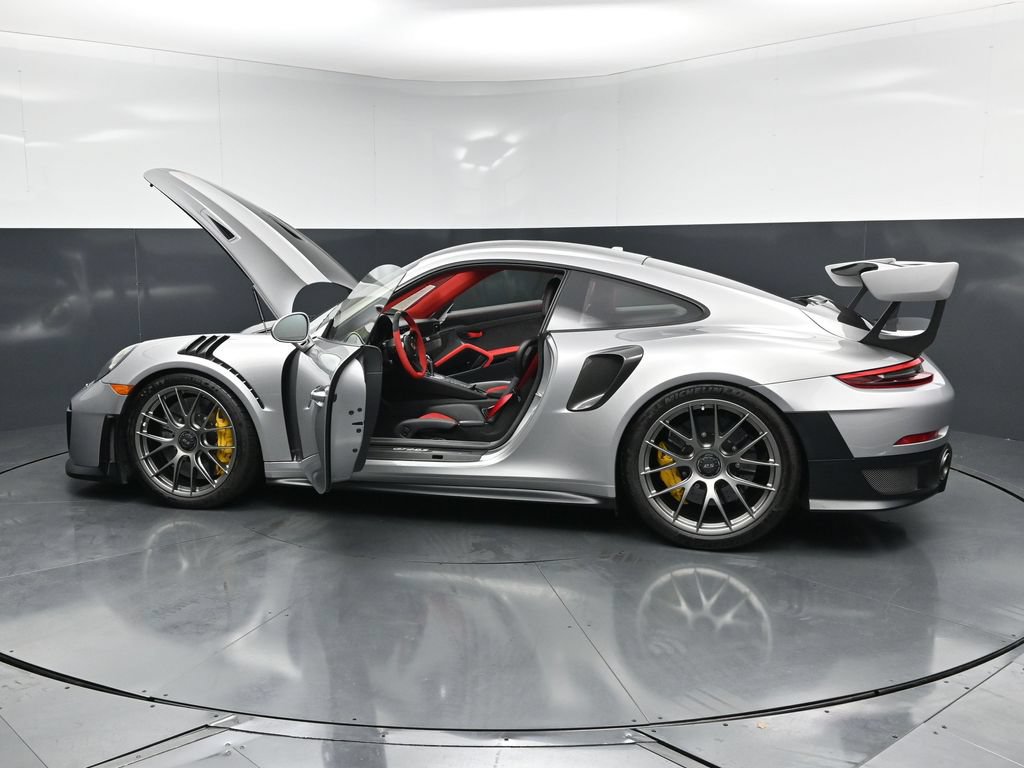 Used 2018 Porsche 911 GT2 RS RWD image 31