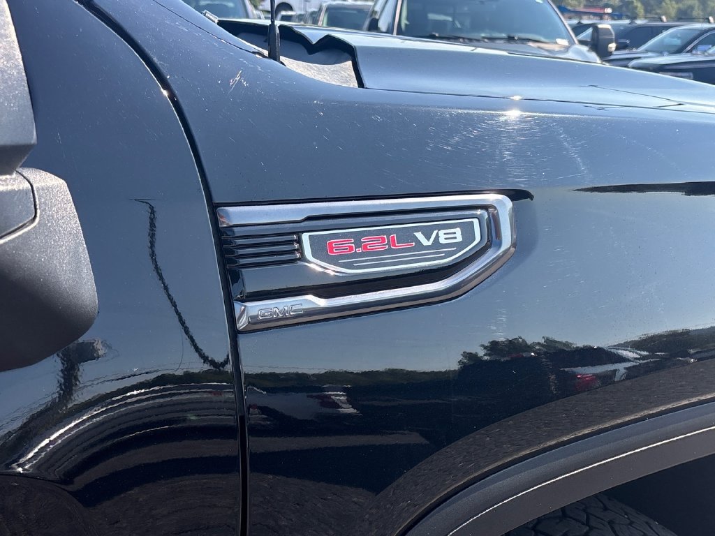 Used 2022 GMC Sierra 1500 AT4 w/ AT4 Premium Package AWD/4WD image 12