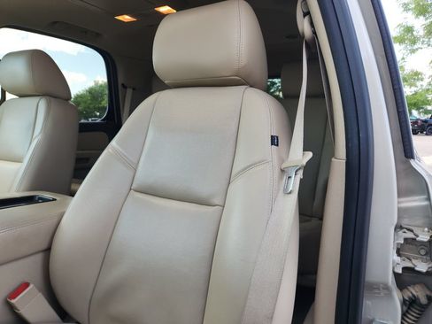 Used 2013 GMC Yukon Denali AWD/4WD image 12