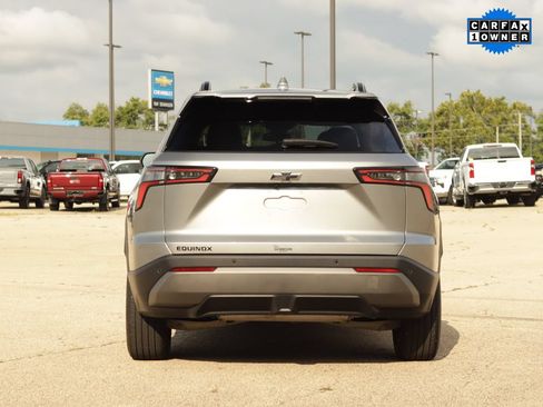 Used 2026 Chevrolet Equinox LT w/ Convenience Package II FWD image 6