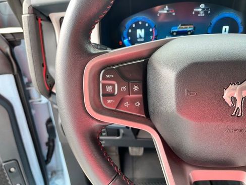 Certified 2025 Ford Bronco Heritage Edition AWD/4WD image 27