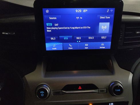 Used 2021 Ford Explorer 2WD image 25