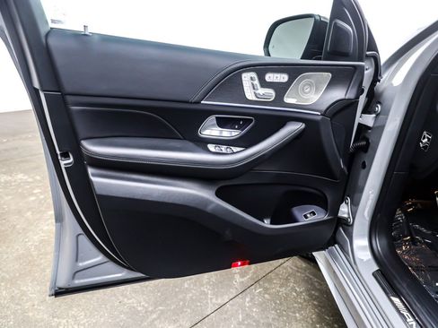 Used 2025 Mercedes-Benz GLE 53 AMG 4MATIC Coupe image 22