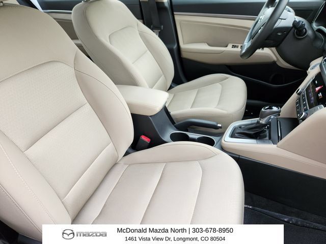 Used 2017 Hyundai Elantra Value Edition FWD image 13