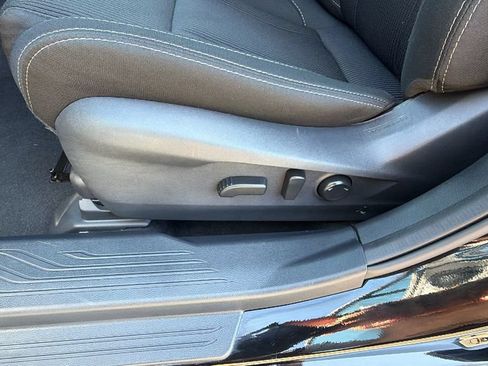 Used 2025 Subaru Legacy Premium AWD/4WD image 21