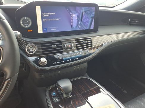 Certified 2023 Lexus LS 500 AWD w/ Interior Upgrade Package image 20