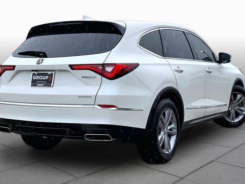 Used 2023 Acura MDX SH-AWD image 9
